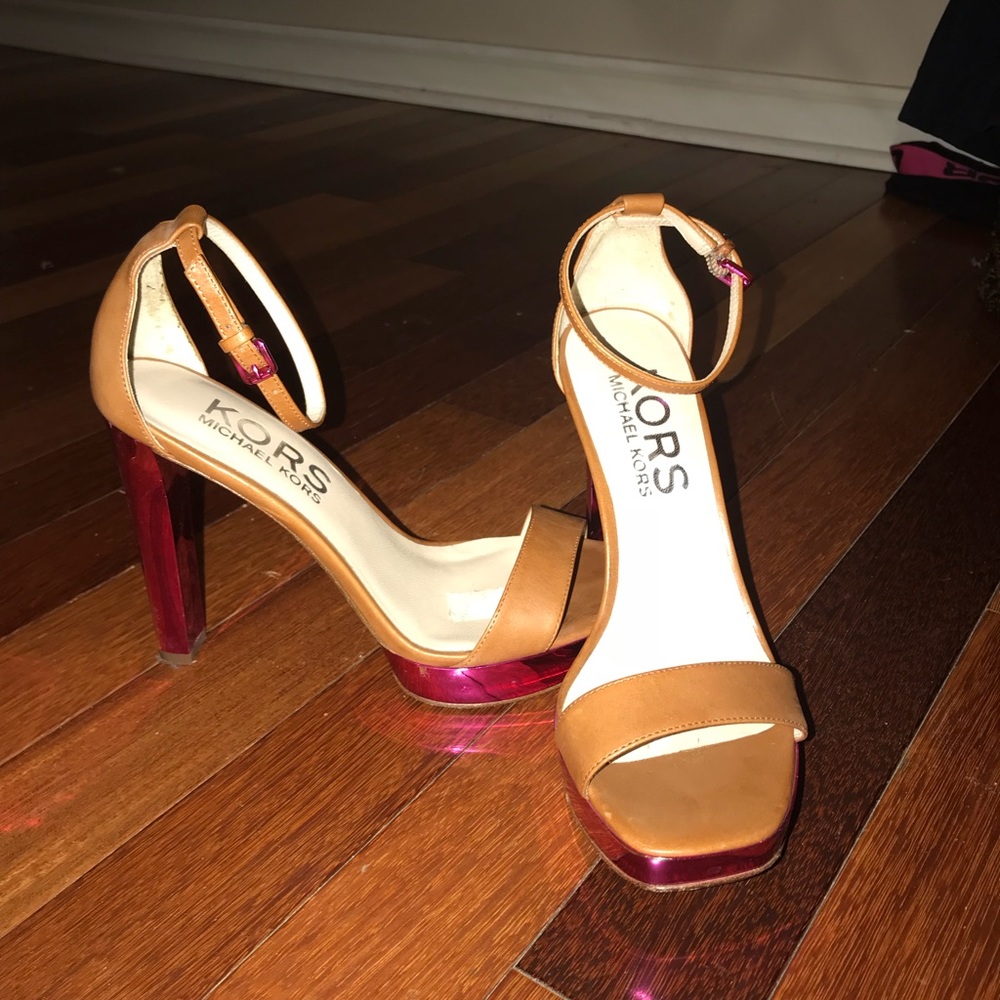 KORS by Micheal Kors Pink and Tan Heels